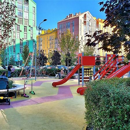 Смарт-Апартаменти На 1 Поверсі Kyjev Exteriér fotografie